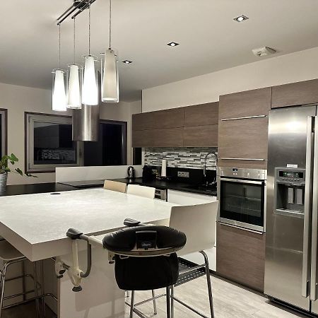 Magnifique Loft - Hyper Centre Apartment Annemasse Bagian luar foto